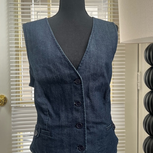 New York & Company Blue Denim Vest Classic Sleeveless Design - Picture 5 of 8